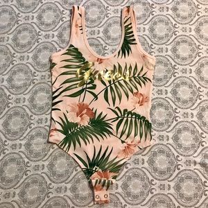 Guess bodysuit size Xs.Like new